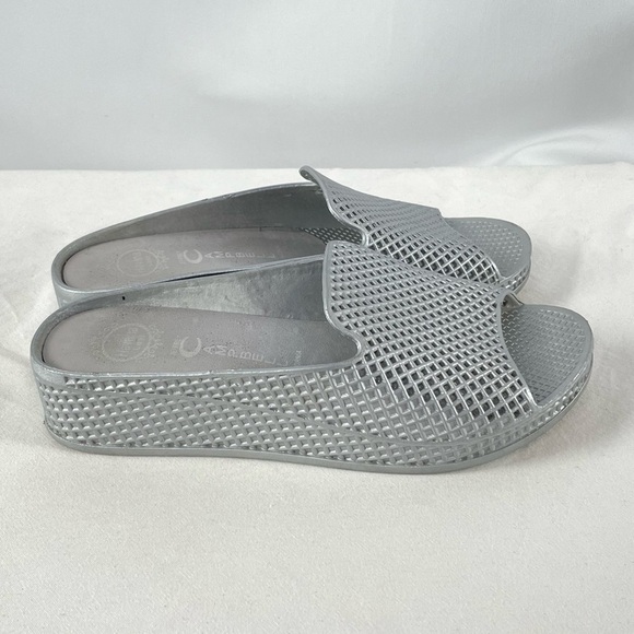 Jeffrey Campbell Fling 2 Slides in Silver Size 7 - Picture 5 of 8